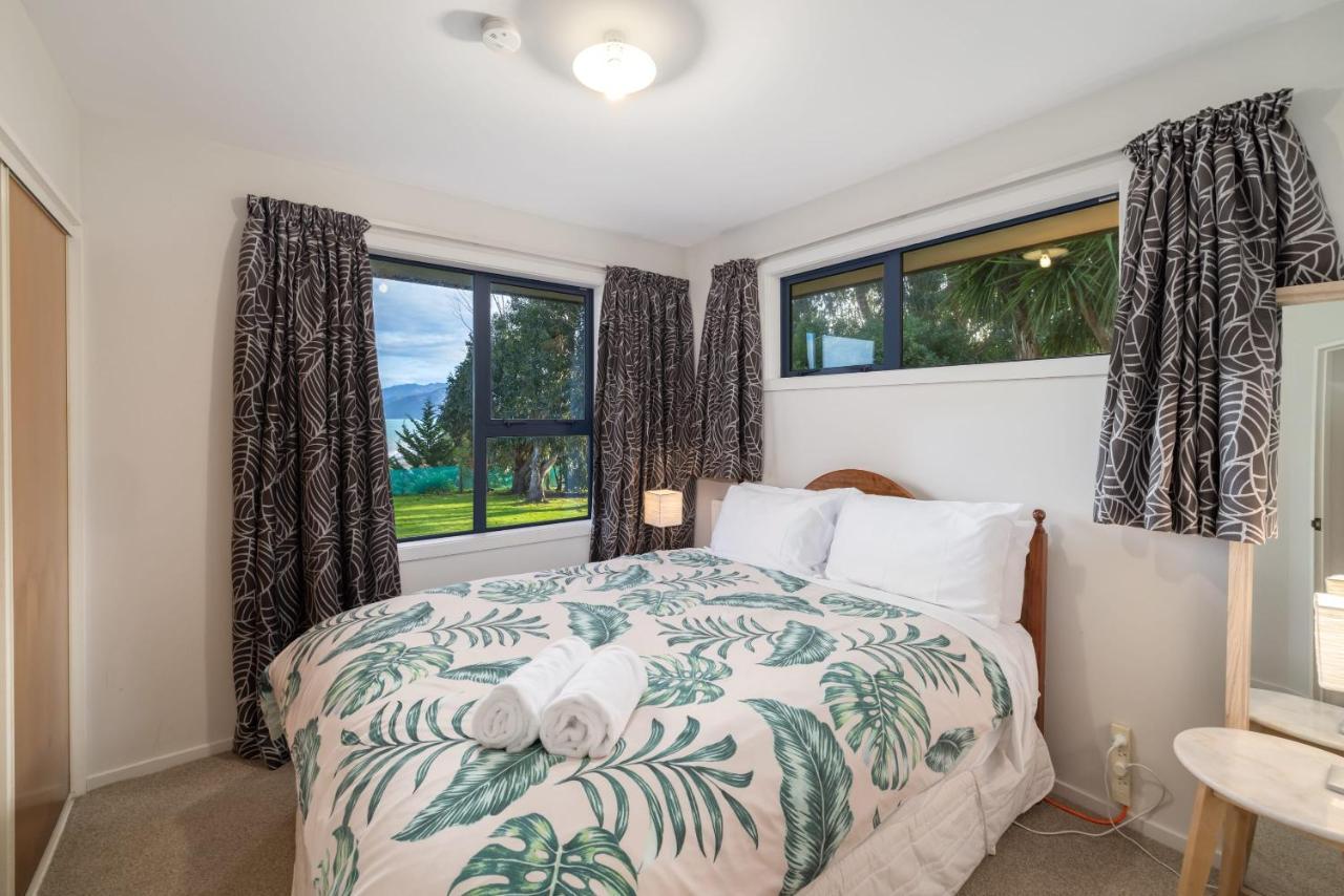 Ocean & Mountain Views - Kaikoura Villa Екстериор снимка